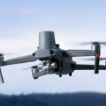 DJI-Mavic-2-Enterprise-Advanced-vliegend.jpg